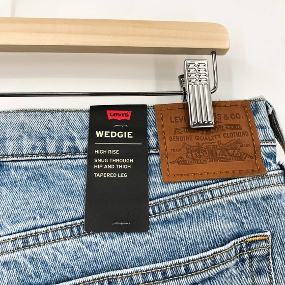 NWT Levi's Wedgie Button Fly Fit Ankle Jeans Size 30W High Rise - Picture 11 of 11